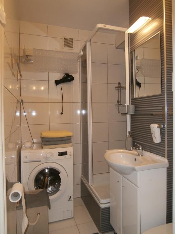 ורשה Alma Apartments מראה חיצוני תמונה